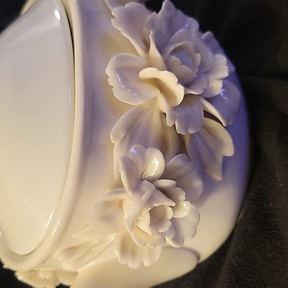 Ivory I. Godinger & Co teapot. The lid didn't come with the teapot - Picture 2 of 11